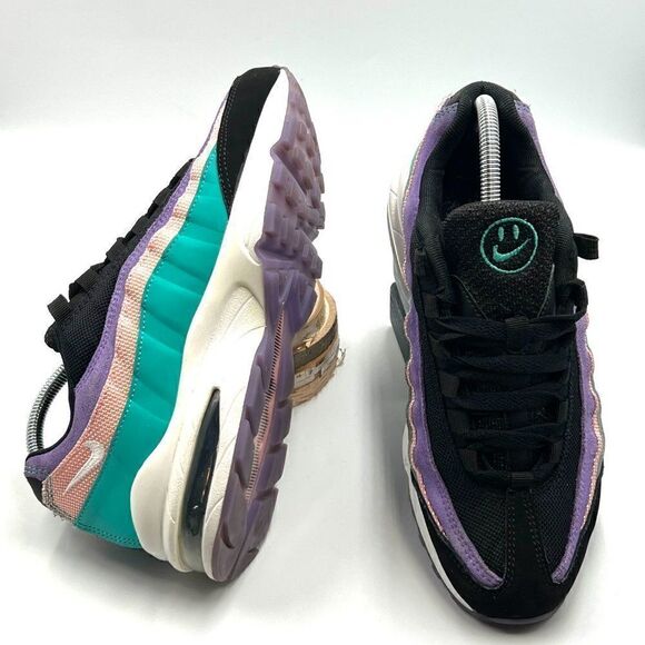 Nike Air Max 95 GS 'Have A Nike Day' (2019) - Picture 10 of 10